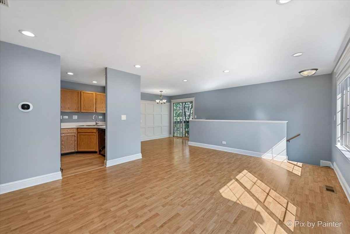 313 Windsor Ct #D - Photo 5 of 38