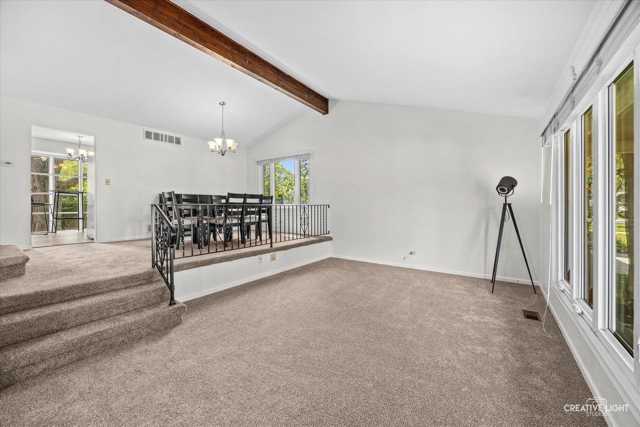 1164 Evergreen Ave - Photo 6 of 26