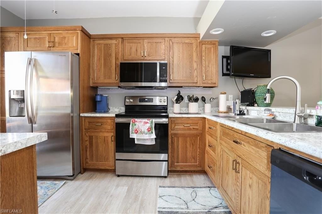 2265 Hidden Lake Dr #3503 - Photo 6 of 32
