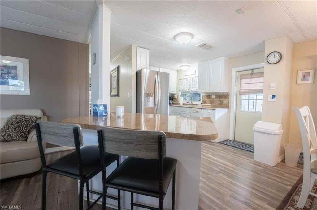953 Bunker Hill Dr - Photo 6 of 29