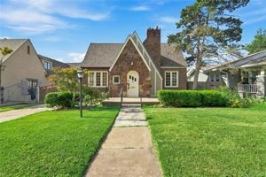 featured image of 2124 E 19th St