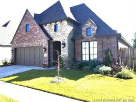 featured image of 12809 S Oxford Ave