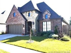 12809 S Oxford Ave - Photo 1 of 1