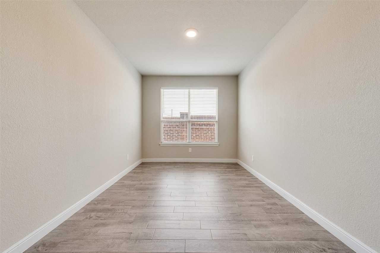 270 Irish Moss Dr - Photo 6 of 23