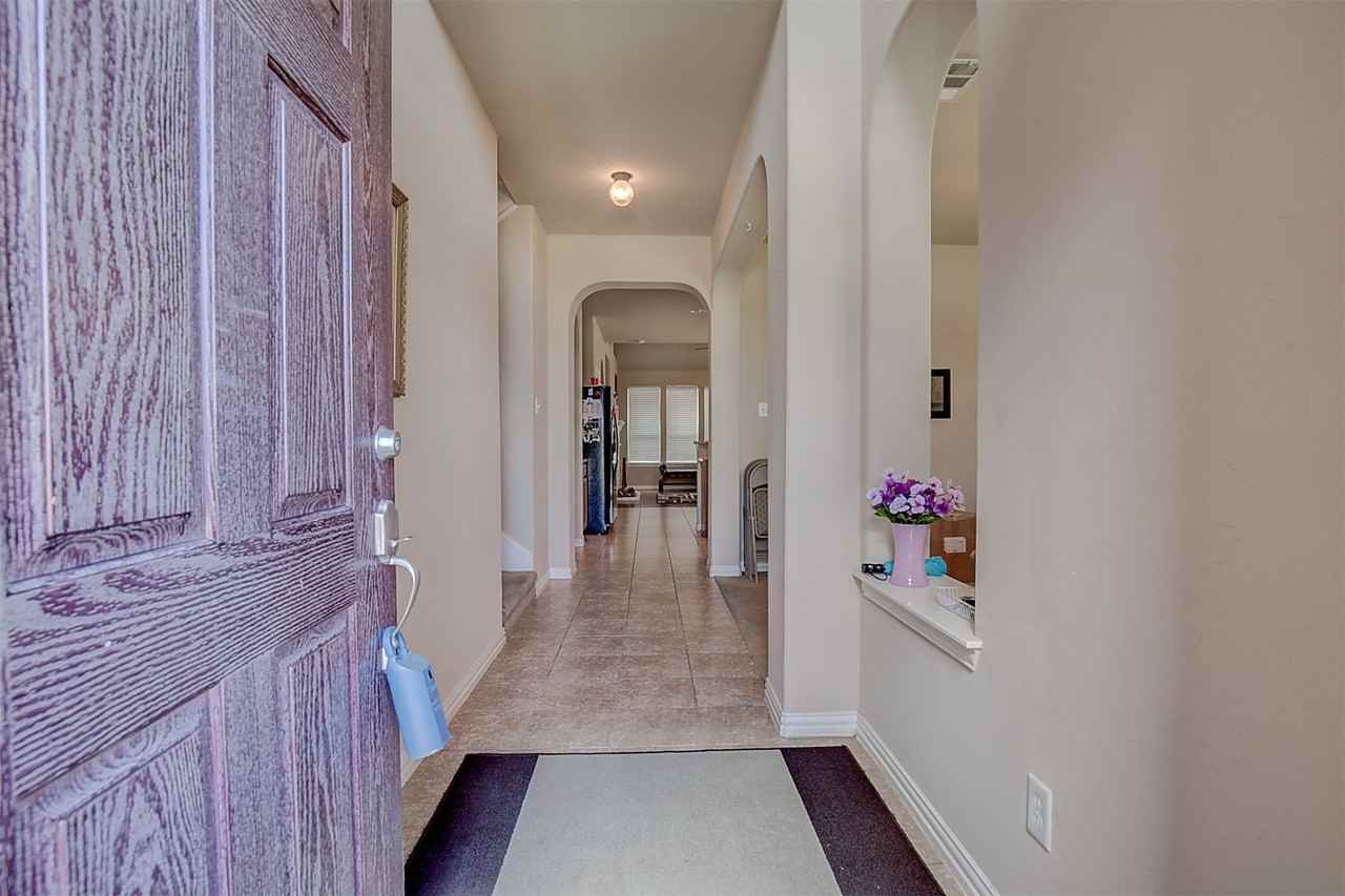 2832 Gooseberry Dr - Photo 2 of 31