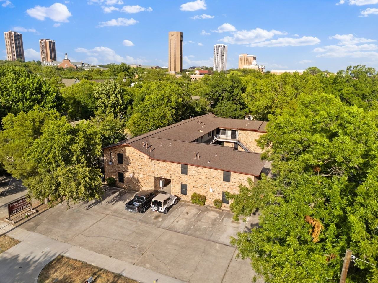 1108 N Elm St #8