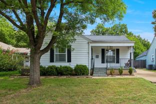 4708 Calmont Ave - Photo 1 of 1