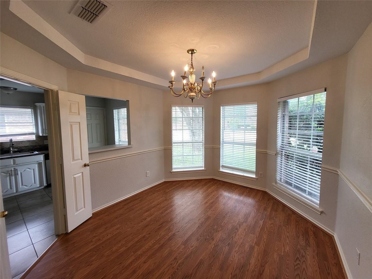 1109 Westgrove Dr - Photo 2 of 12