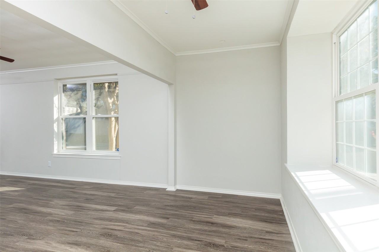 5700 Pershing Ave - Photo 6 of 29