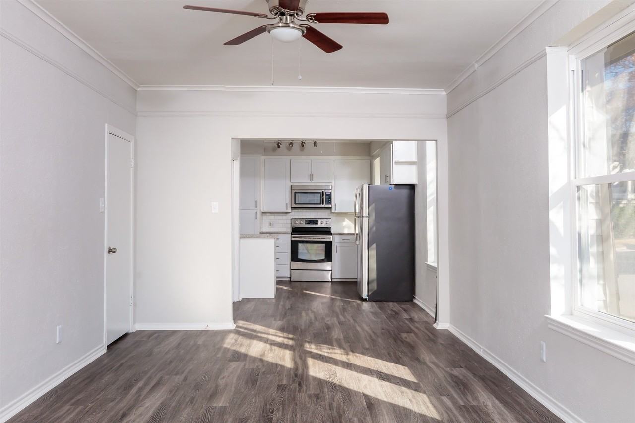 5700 Pershing Ave - Photo 7 of 29