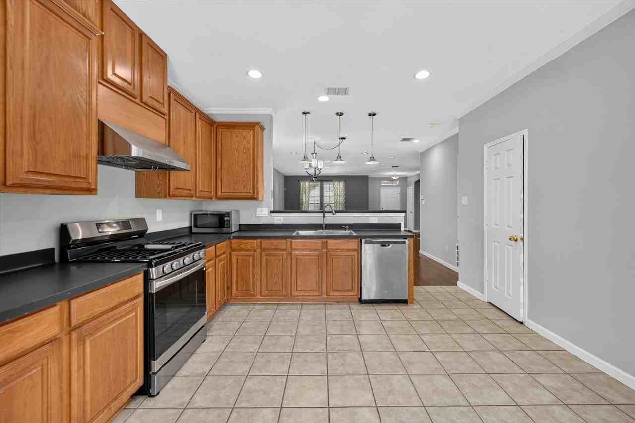 6513 Cartier Ct - Photo 7 of 21