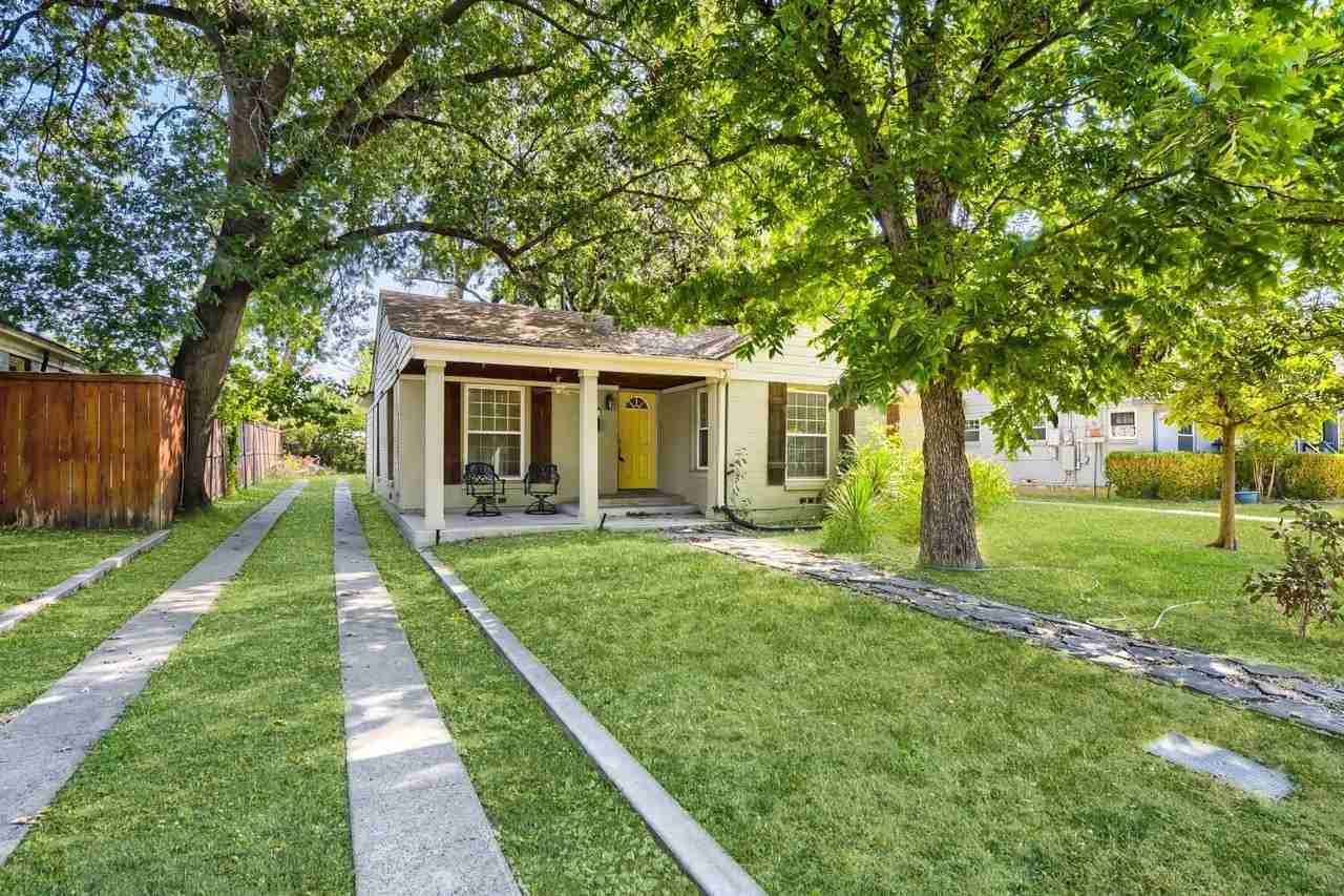 5108 Parkland Ave - Photo 2 of 17