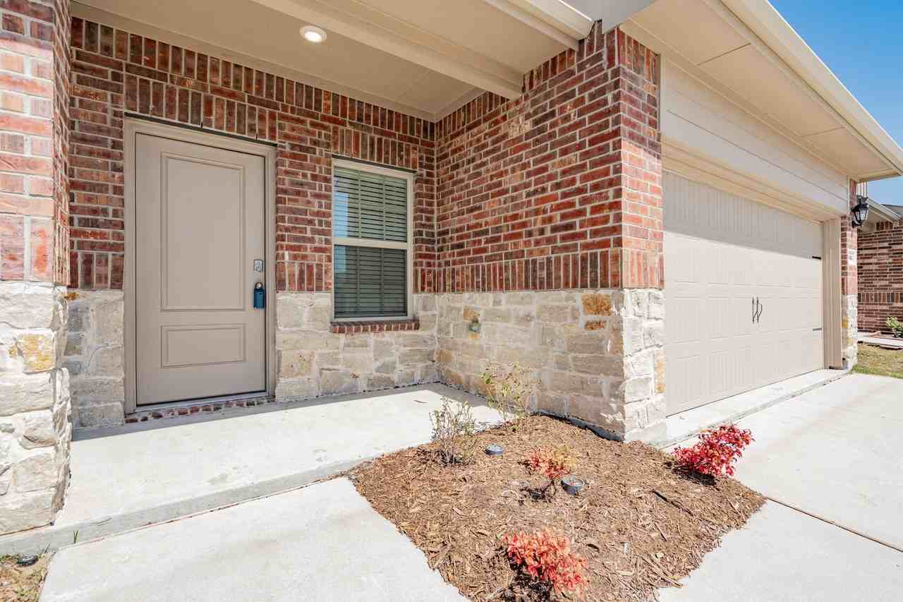 903 Shear Dr - Photo 5 of 36