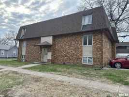 featured image of 102 E Scarritt St #5