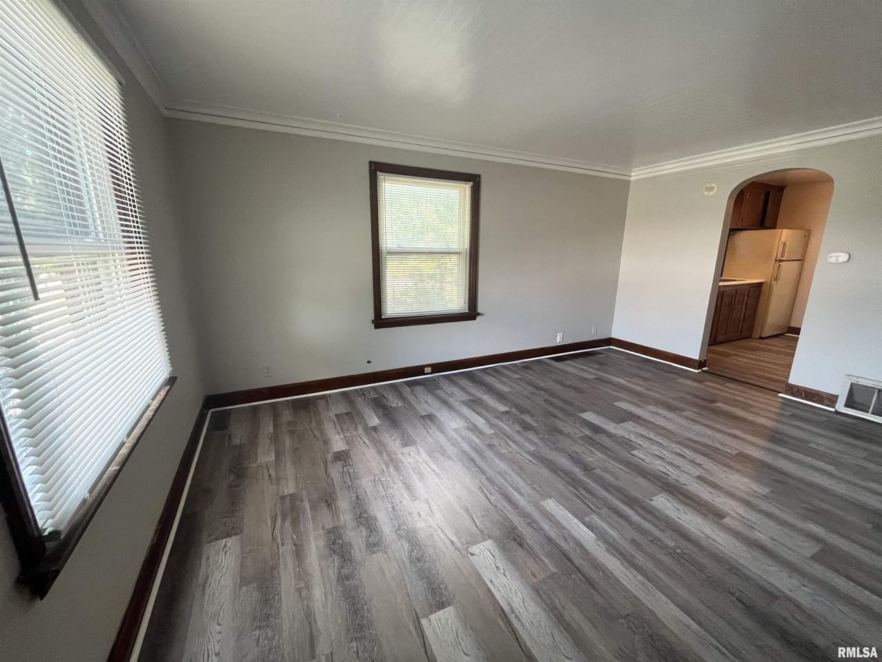 262 Johnson St #4 - Photo 7 of 13