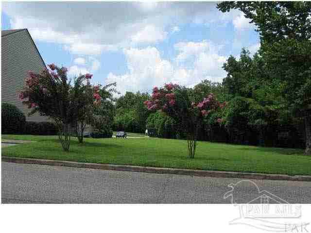 931 Brookside Pl - Photo 3 of 12