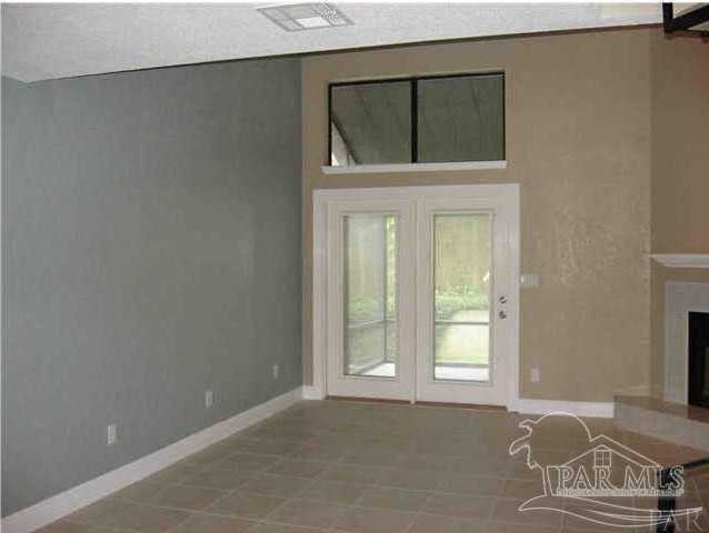 931 Brookside Pl - Photo 5 of 12