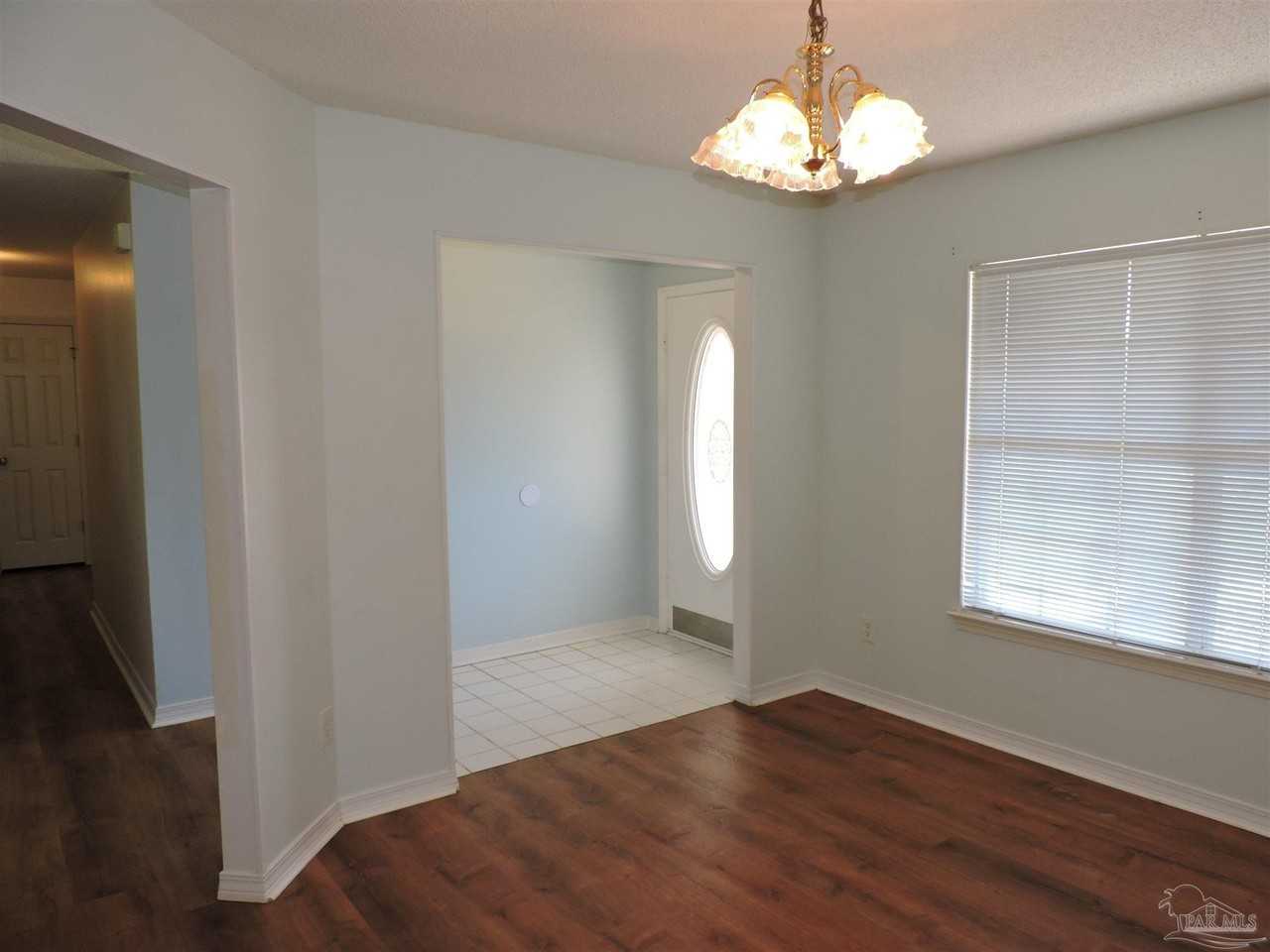 2552 Southern Oaks Dr - Photo 3 of 35