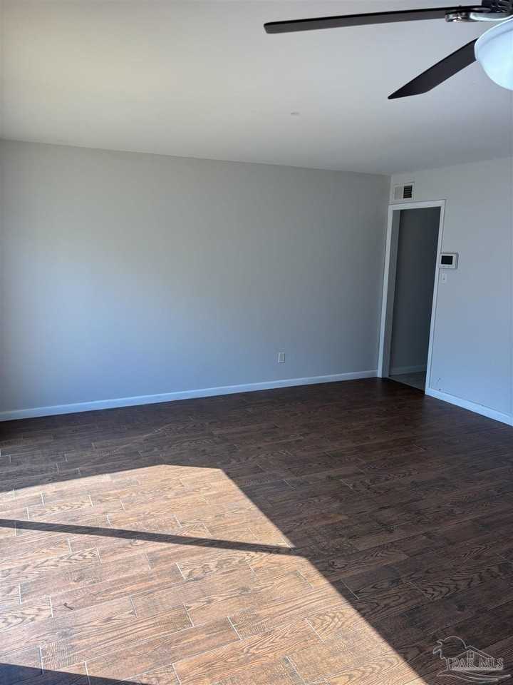 8410 Williamsburg Cir - Photo 7 of 21