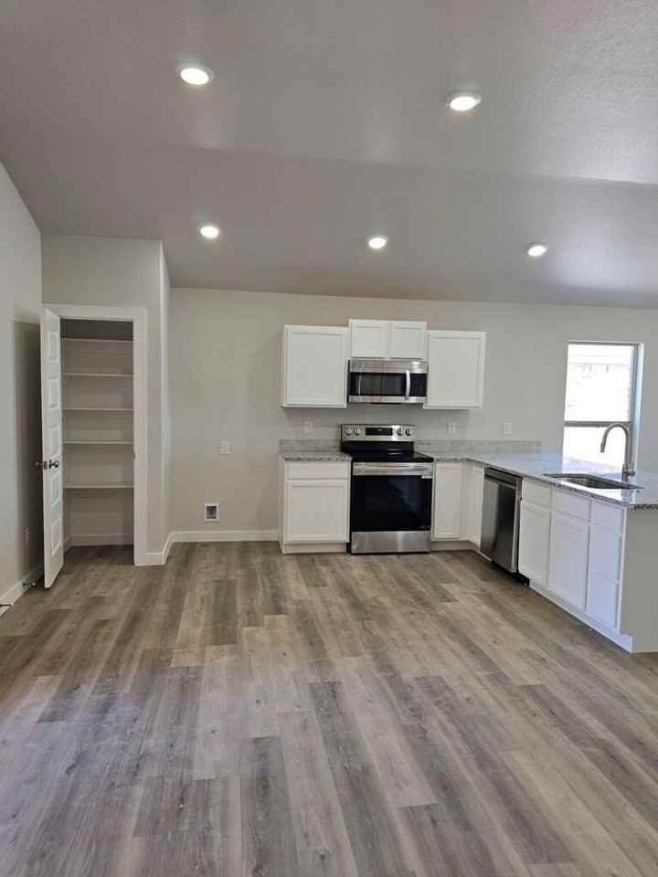 6009 Monahans Rd - Photo 6 of 13
