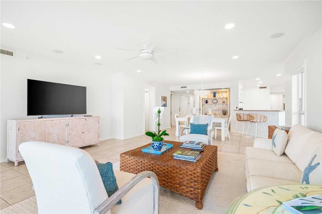 8804 S Sea Oaks Way #503 - Photo 3 of 21
