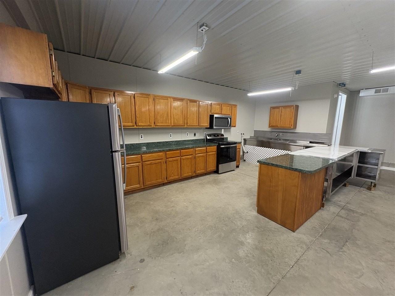 9880 Scottsville Rd #A - Photo 5 of 12