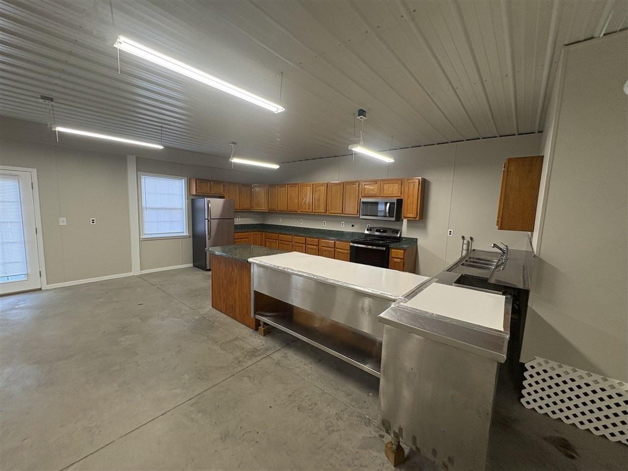 9880 Scottsville Rd #A - Photo 6 of 12
