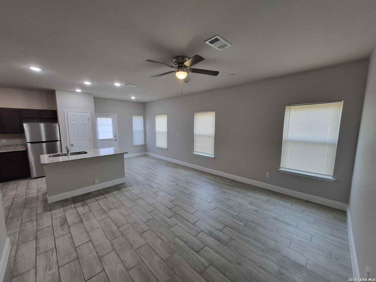 13321 Reid Mdws - Photo 2 of 24