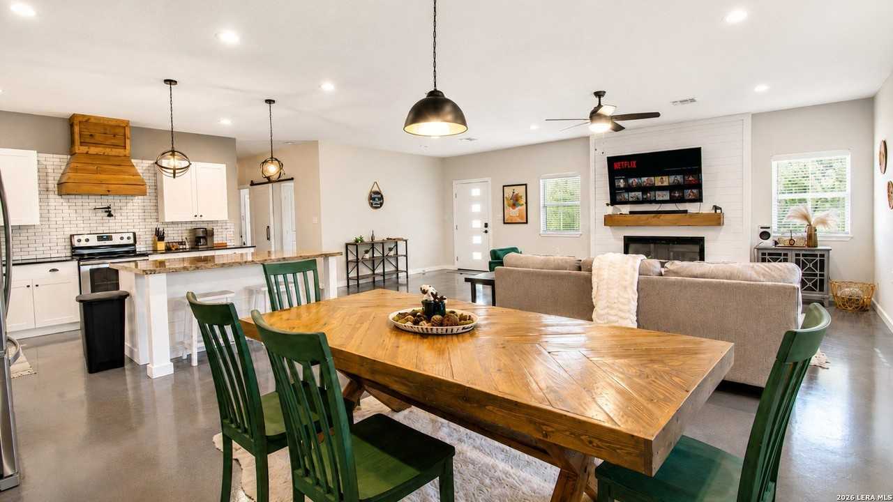 101 Liberty Bell Ln - Photo 7 of 25