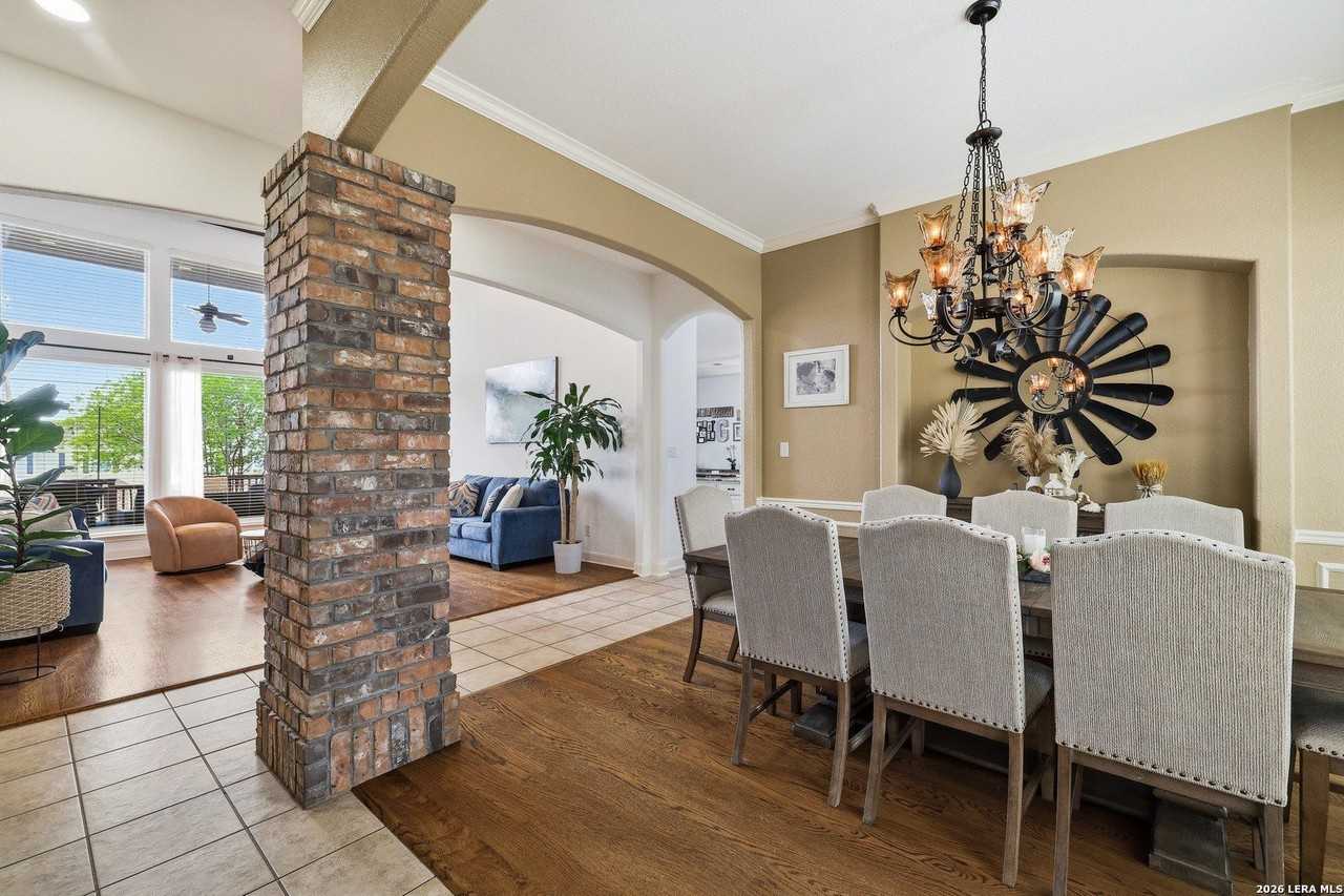 71 Sable Hts - Photo 3 of 43