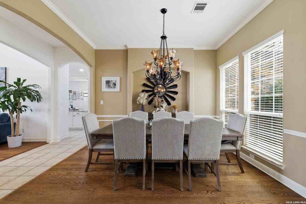71 Sable Hts - Photo 4 of 43