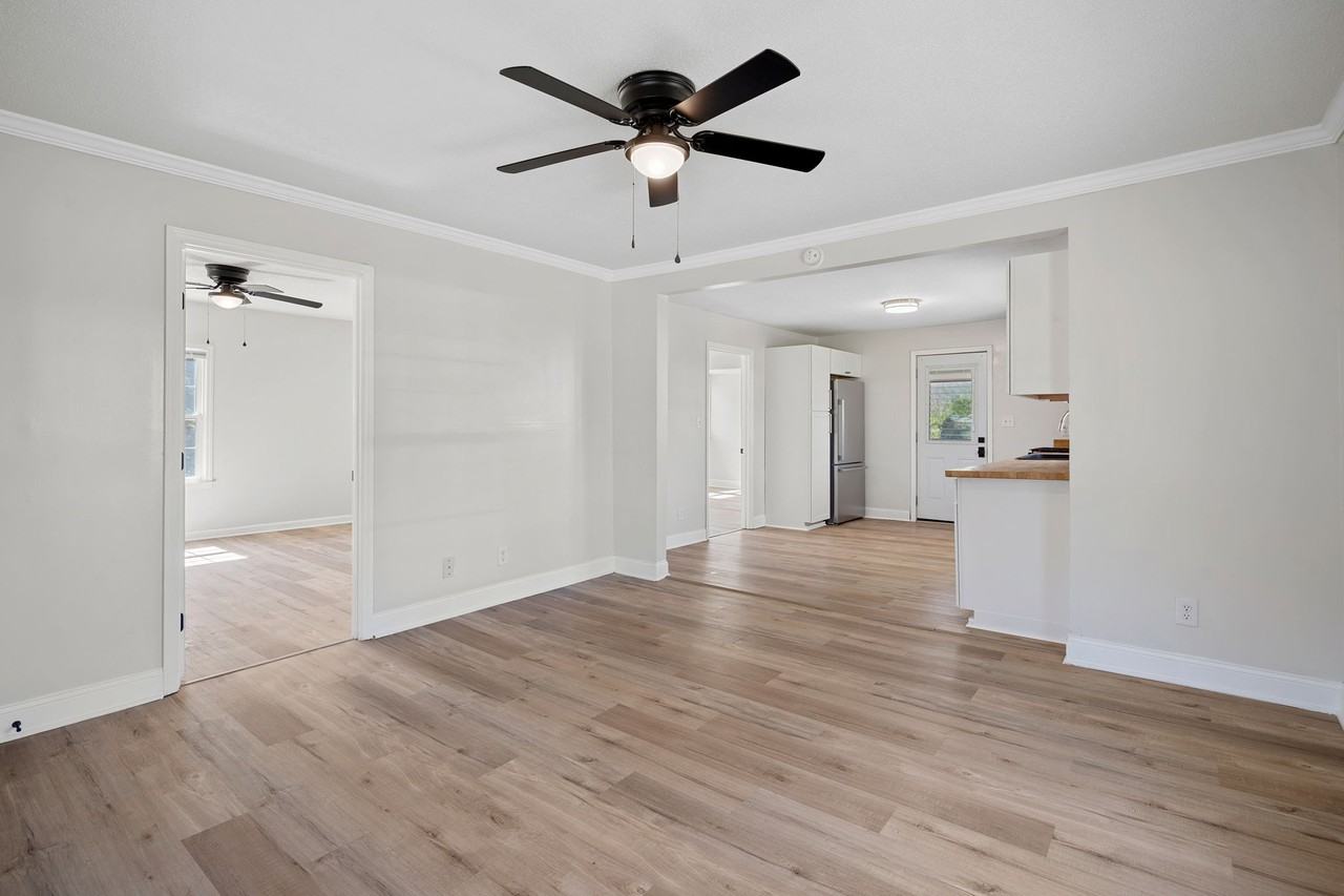1337 N Rhyne St #1 - Photo 3 of 13