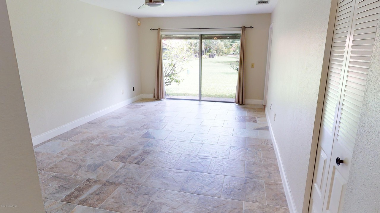 1527 Waldorf Cir Ne - Photo 7 of 29