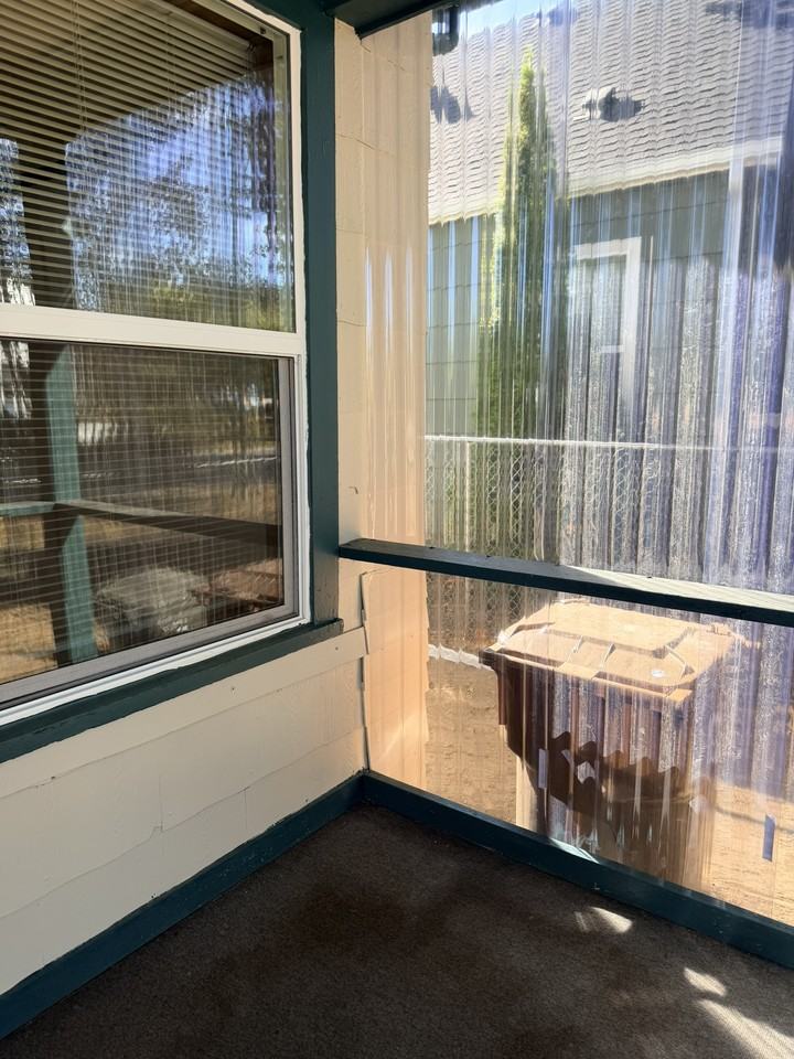 4015 South Thompson Avenue - Photo 2 of 18