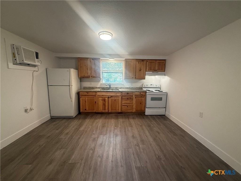 1007 Hackberry St #A - Photo 5 of 8