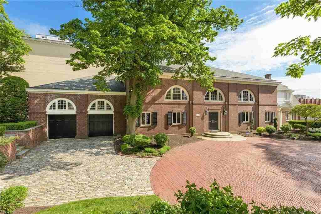 33 Power St - Photo 6 of 50