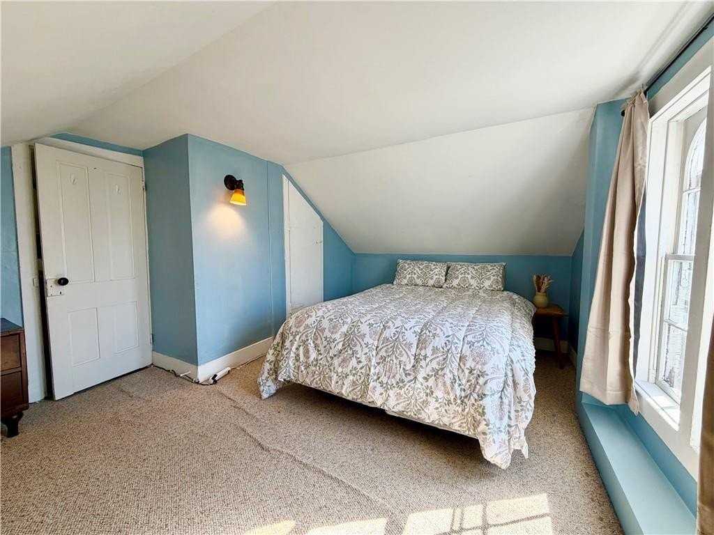 327 Spring St #2 - Photo 7 of 13
