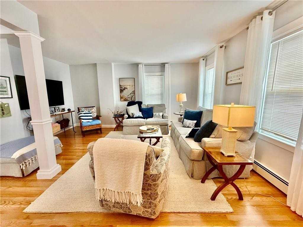 18 Carey St - Photo 3 of 28