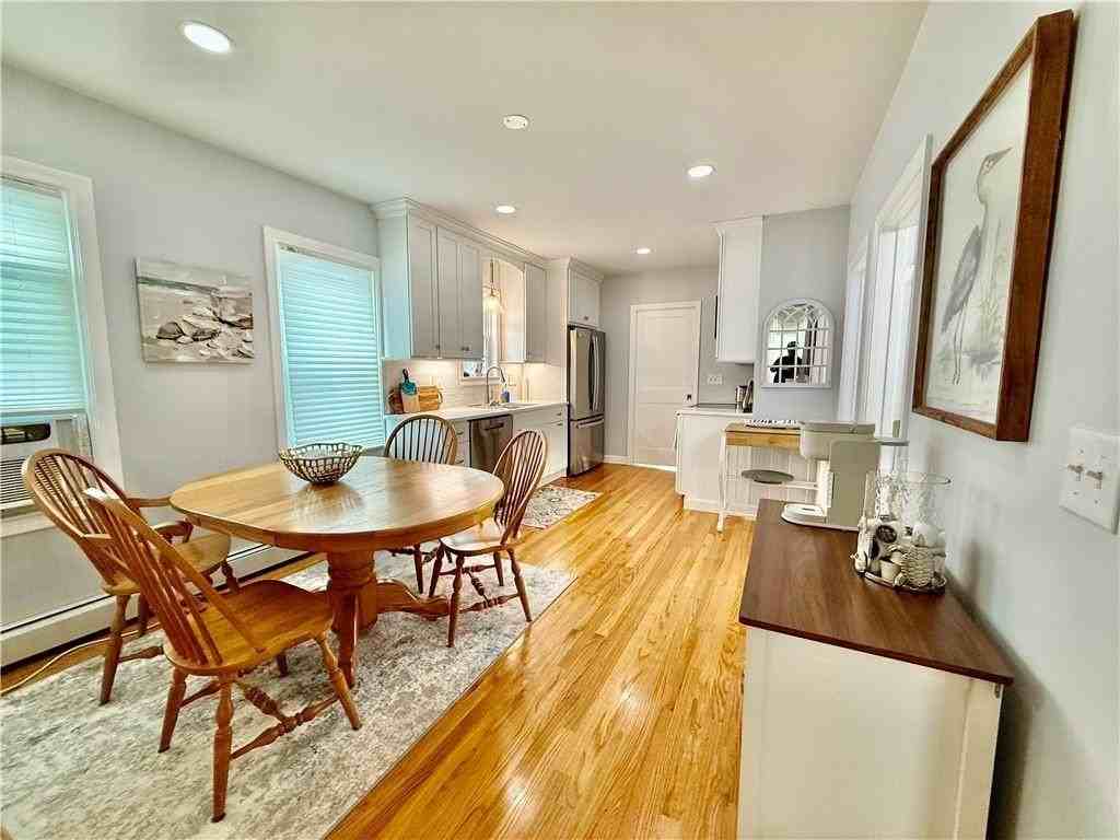 18 Carey St - Photo 7 of 28