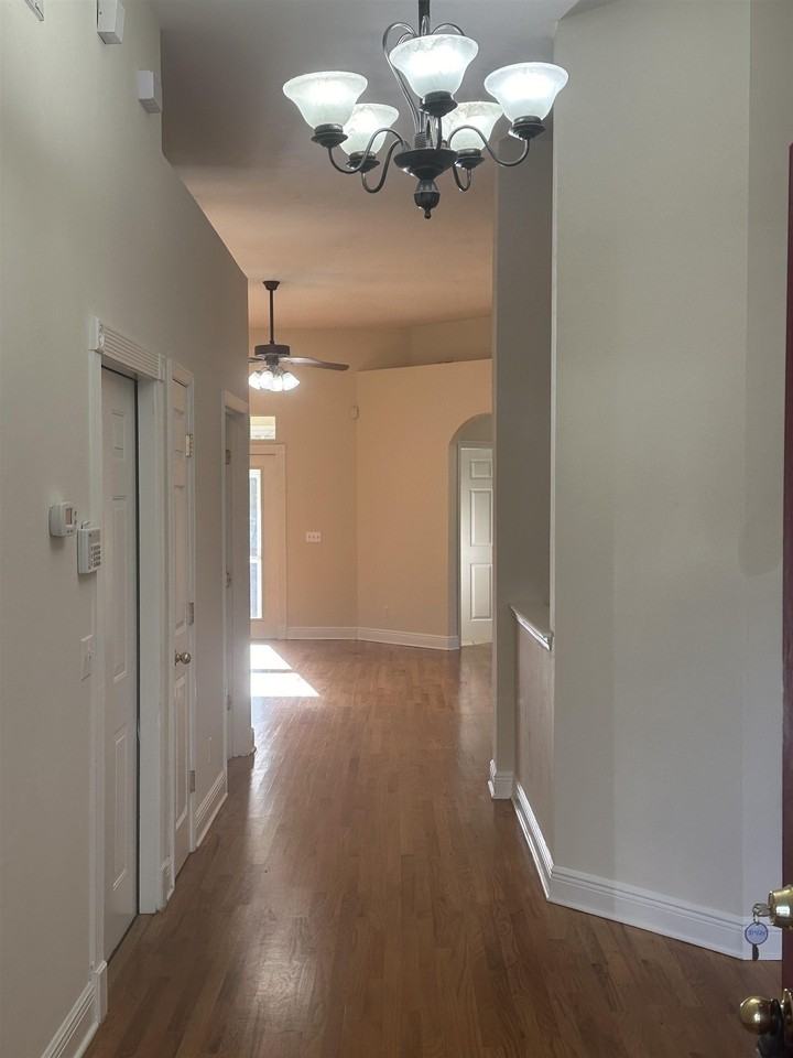 2813 Aqua Ridge Ct - Photo 3 of 14