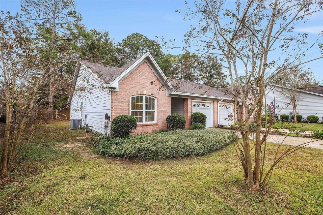 3588 Wexford Ct - Photo 3 of 45