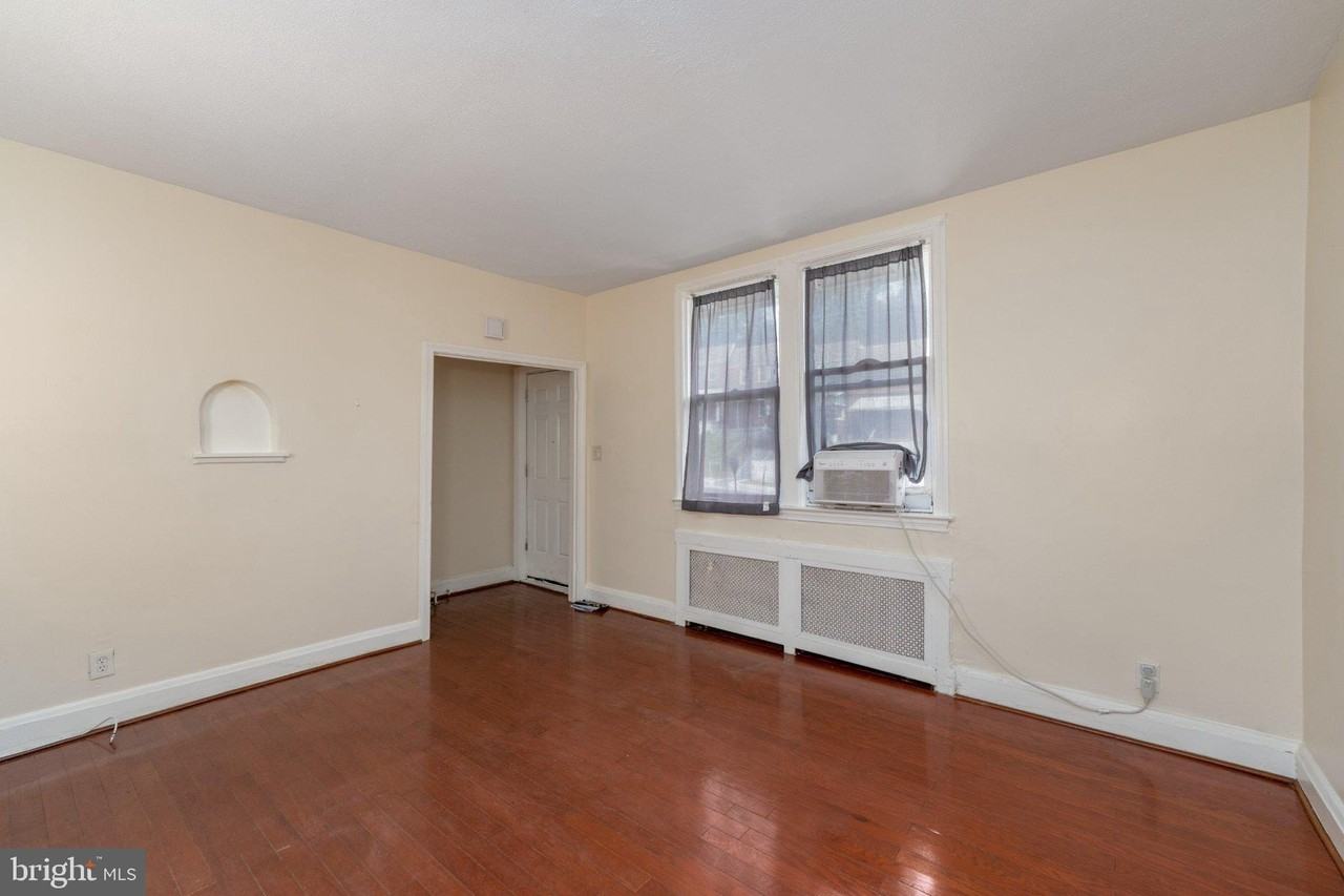 2453 W Cold Spring Ln - Photo 5 of 27