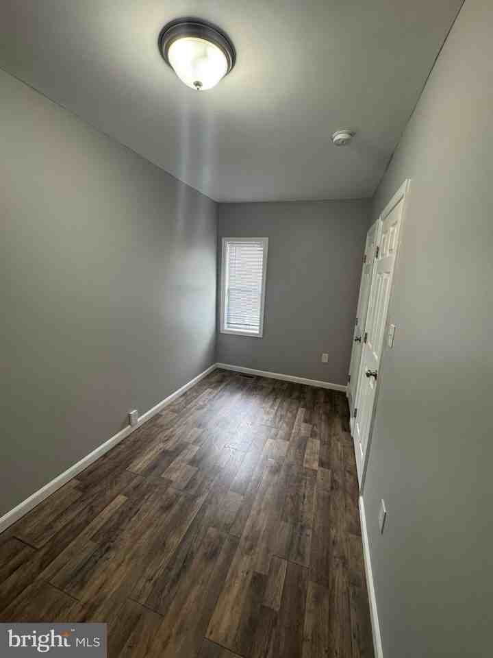 1628 N Wolfe St - Photo 3 of 16