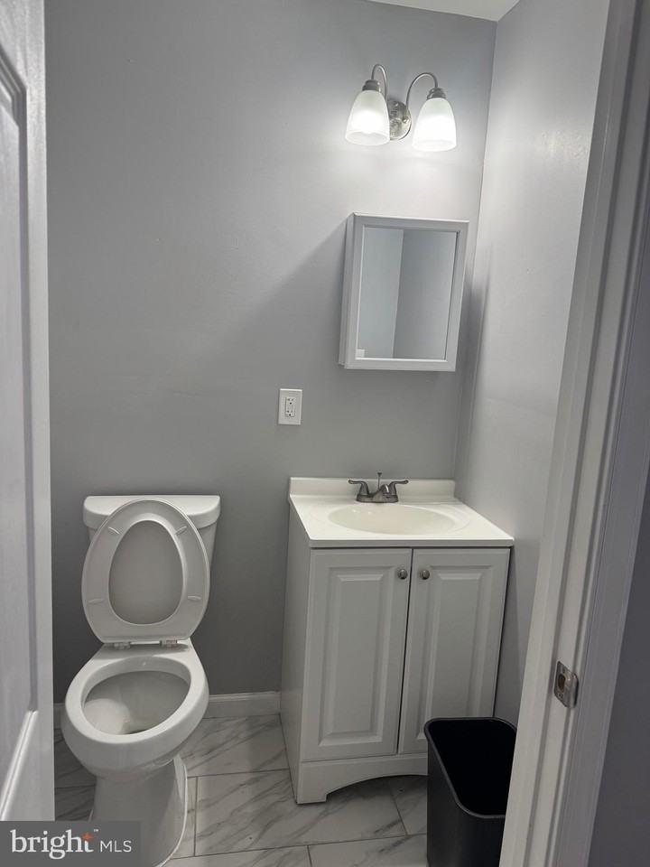 1628 N Wolfe St - Photo 4 of 16