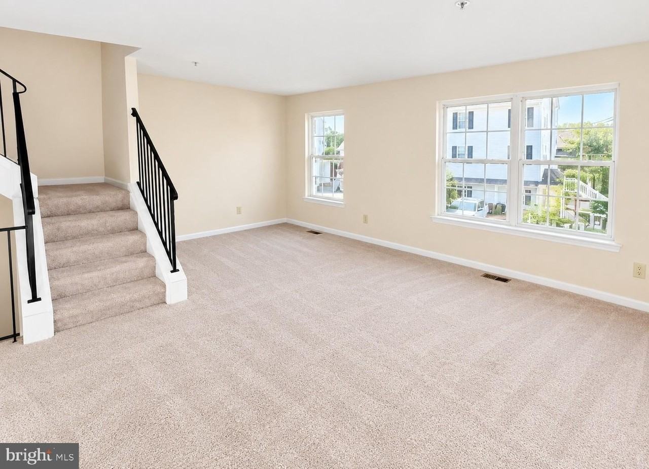 3633 Harbor Rd - Photo 3 of 15