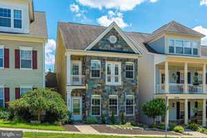 featured image of 10202 Wood Thrush Dr