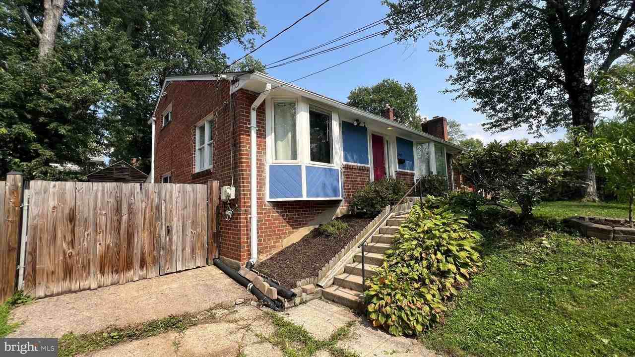 12907 Dean Rd - Photo 2 of 39