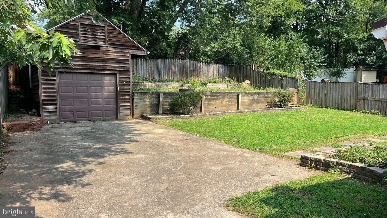 12907 Dean Rd - Photo 6 of 39
