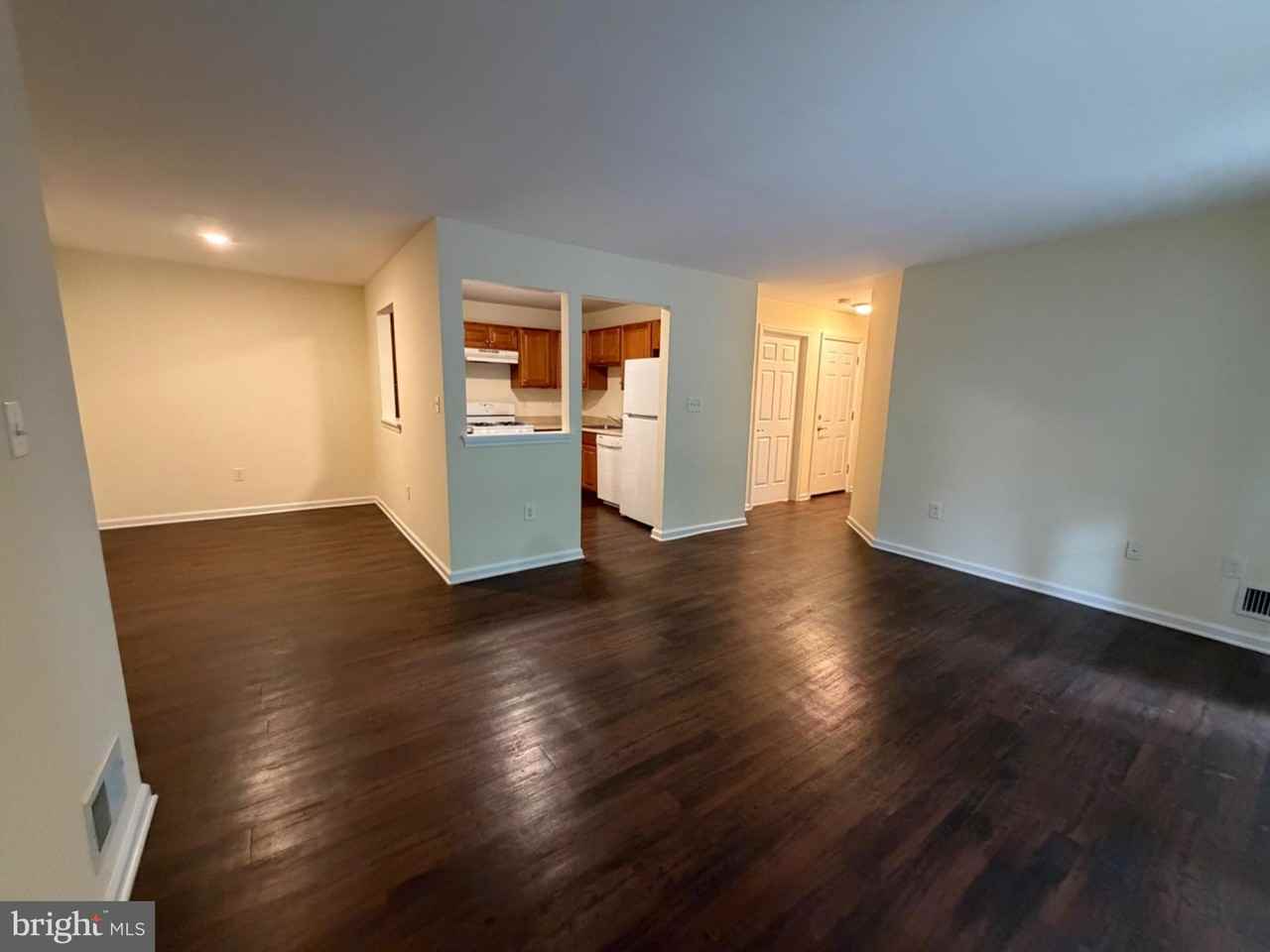 71 Iroquois Dr - Photo 4 of 17