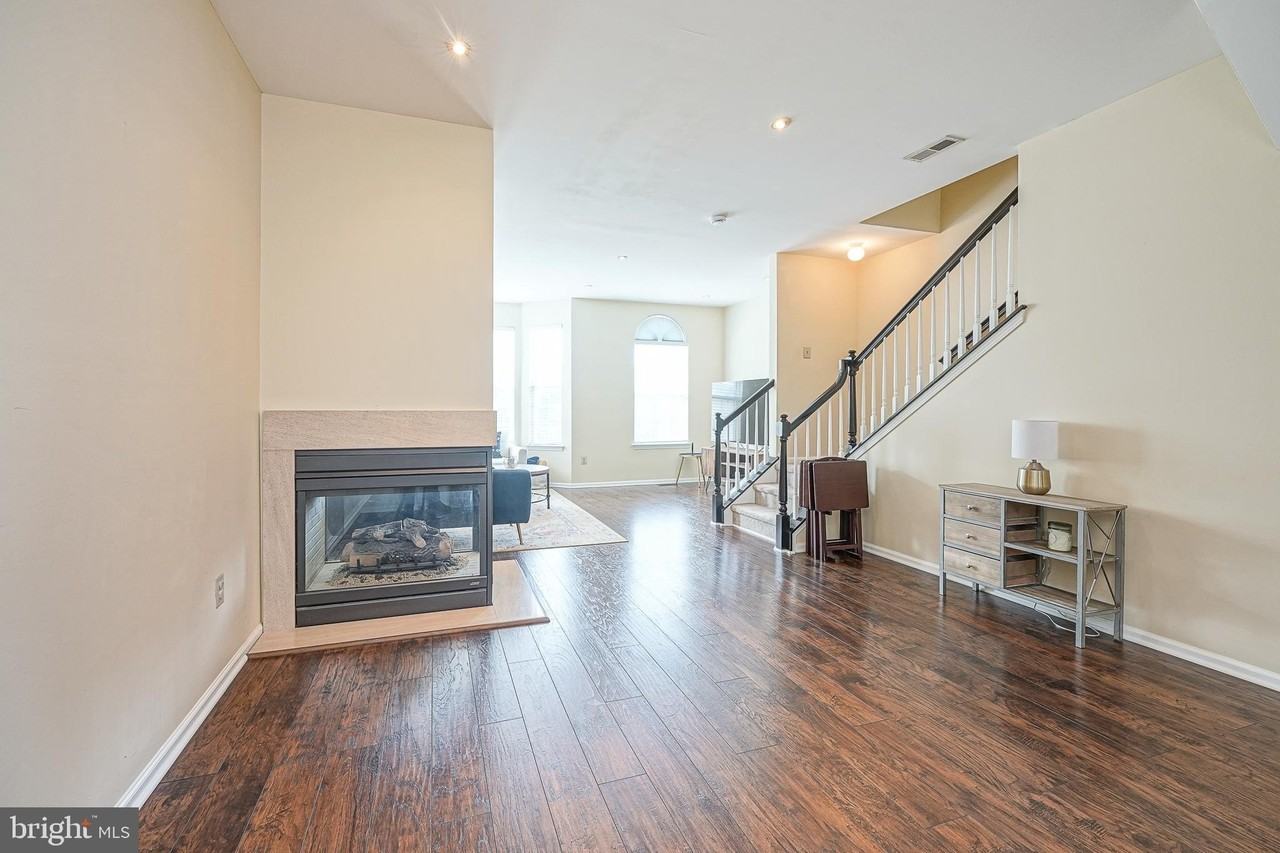 7503 Juniper Ln - Photo 5 of 32